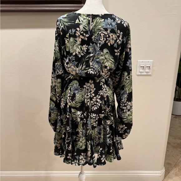⚜️MITTOSHOP- Floral Dress⚜️ - Picture 5 of 5